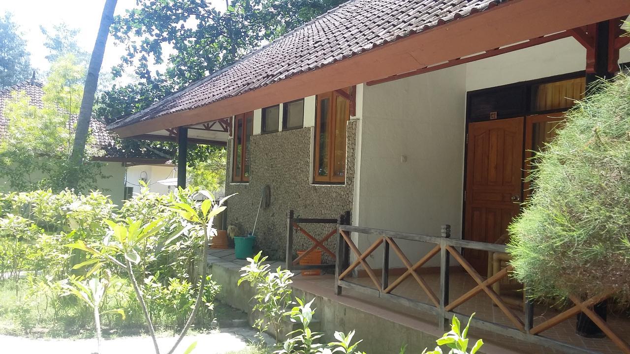 Gili Air Hotel Exterior photo